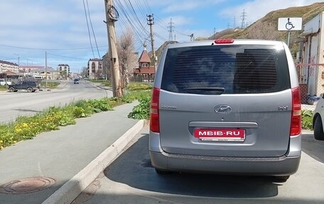 Hyundai H-1 II рестайлинг, 2011 год, 1 800 000 рублей, 7 фотография