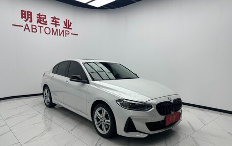 BMW 1 серия, 2022 год, 1 820 000 рублей, 2 фотография