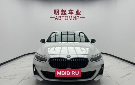 BMW 1 серия, 2022 год, 1 820 000 рублей, 3 фотография