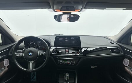 BMW 1 серия, 2022 год, 1 820 000 рублей, 10 фотография