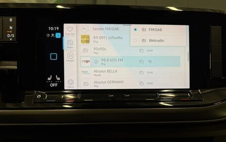 Volkswagen Multivan, 2022 год, 4 770 000 рублей, 9 фотография
