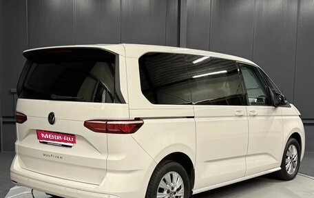 Volkswagen Multivan, 2022 год, 4 770 000 рублей, 3 фотография