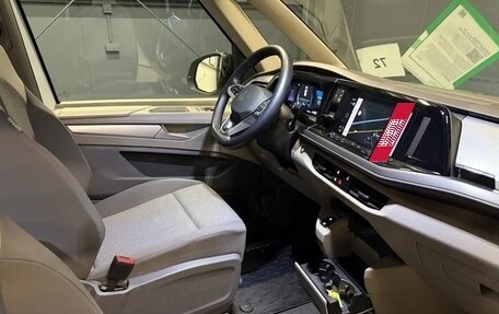 Volkswagen Multivan, 2022 год, 4 770 000 рублей, 7 фотография
