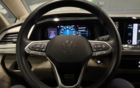 Volkswagen Multivan, 2022 год, 4 770 000 рублей, 21 фотография