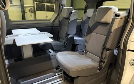 Volkswagen Multivan, 2022 год, 4 770 000 рублей, 23 фотография