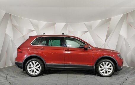 Volkswagen Tiguan II, 2018 год, 2 295 000 рублей, 6 фотография
