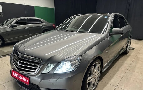 Mercedes-Benz E-Класс, 2011 год, 1 980 000 рублей, 1 фотография
