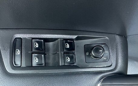 Volkswagen Touran III, 2019 год, 1 350 000 рублей, 13 фотография