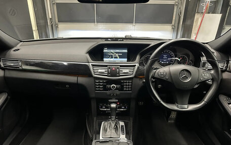 Mercedes-Benz E-Класс, 2011 год, 1 980 000 рублей, 10 фотография