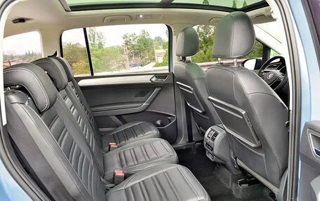 Volkswagen Touran III, 2022 год, 1 215 888 рублей, 11 фотография