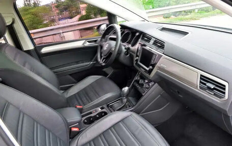 Volkswagen Touran III, 2022 год, 1 215 888 рублей, 10 фотография