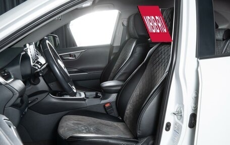Toyota RAV4, 2019 год, 3 020 000 рублей, 13 фотография