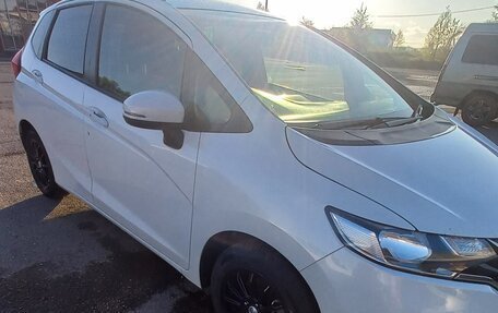 Honda Fit III, 2019 год, 1 200 000 рублей, 4 фотография
