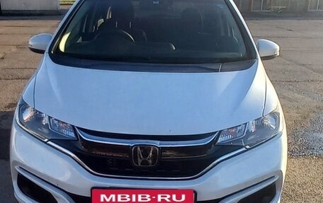 Honda Fit III, 2019 год, 1 200 000 рублей, 2 фотография