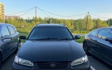Toyota Camry, 1998 год, 380 000 рублей, 3 фотография