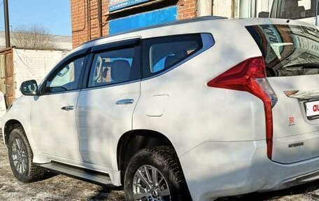 Mitsubishi Pajero Sport III рестайлинг, 2019 год, 3 400 000 рублей, 2 фотография