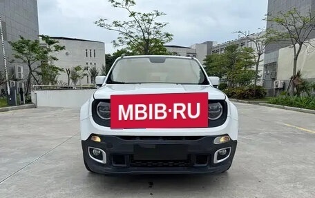 Jeep Renegade I рестайлинг, 2018 год, 1 092 000 рублей, 2 фотография