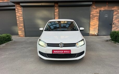 Volkswagen Polo VI (EU Market), 2012 год, 695 000 рублей, 1 фотография