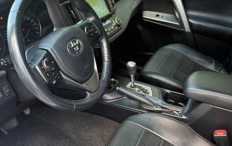 Toyota RAV4, 2019 год, 2 700 000 рублей, 5 фотография