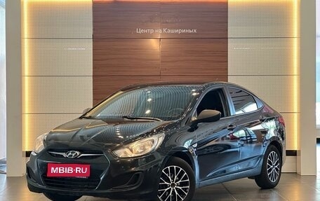 Hyundai Solaris II рестайлинг, 2013 год, 795 000 рублей, 1 фотография