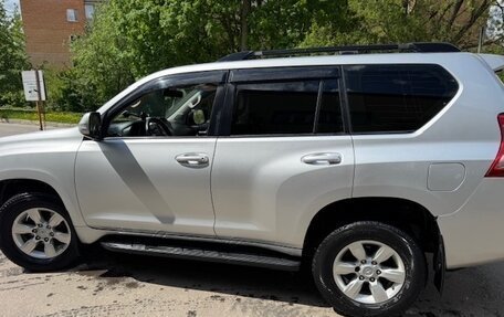 Toyota Land Cruiser Prado 150 рестайлинг 2, 2014 год, 3 150 000 рублей, 4 фотография