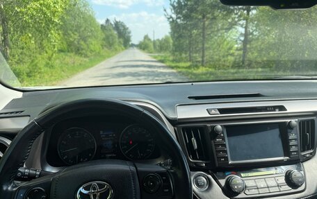 Toyota RAV4, 2019 год, 2 700 000 рублей, 9 фотография