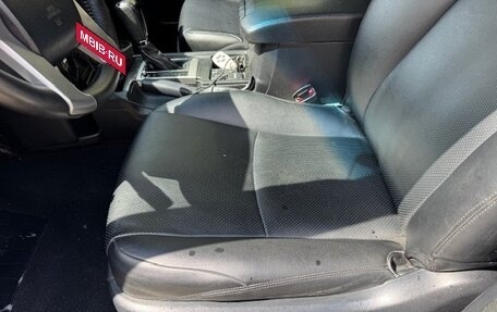 Toyota Land Cruiser Prado 150 рестайлинг 2, 2014 год, 3 150 000 рублей, 7 фотография