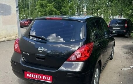 Nissan Tiida, 2010 год, 700 000 рублей, 3 фотография