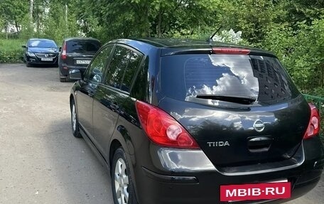 Nissan Tiida, 2010 год, 700 000 рублей, 4 фотография