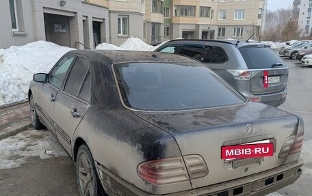 Mercedes-Benz E-Класс, 2000 год, 250 000 рублей, 3 фотография