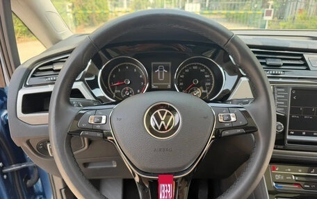 Volkswagen Touran III, 2022 год, 2 220 000 рублей, 18 фотография