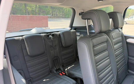 Volkswagen Touran III, 2022 год, 2 220 000 рублей, 23 фотография