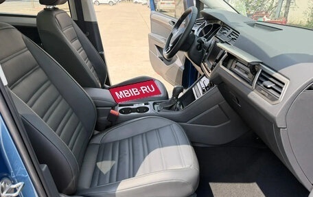 Volkswagen Touran III, 2022 год, 2 220 000 рублей, 24 фотография