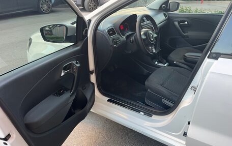 Volkswagen Polo VI (EU Market), 2012 год, 695 000 рублей, 10 фотография