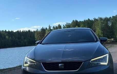 SEAT Leon III, 2013 год, 880 000 рублей, 2 фотография