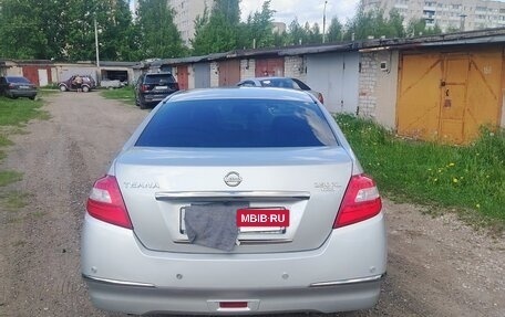 Nissan Teana, 2010 год, 900 000 рублей, 3 фотография