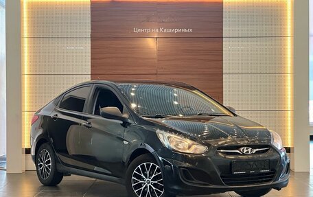 Hyundai Solaris II рестайлинг, 2013 год, 795 000 рублей, 3 фотография