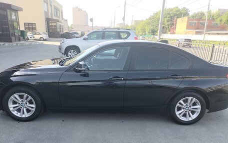 BMW 3 серия, 2017 год, 1 750 000 рублей, 3 фотография