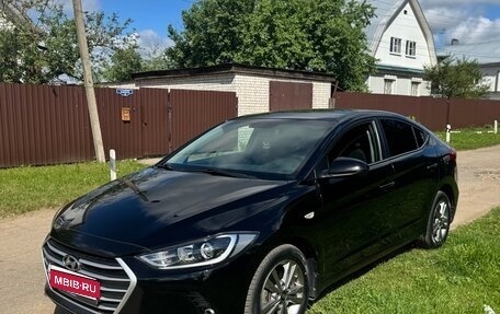 Hyundai Elantra VI рестайлинг, 2017 год, 1 500 000 рублей, 1 фотография
