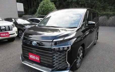 Toyota Voxy, 2023 год, 2 126 004 рублей, 1 фотография