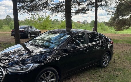 Hyundai Elantra VI рестайлинг, 2017 год, 1 500 000 рублей, 23 фотография