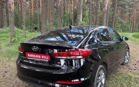 Hyundai Elantra VI рестайлинг, 2017 год, 1 500 000 рублей, 25 фотография