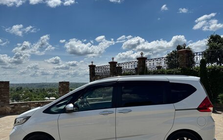 Honda Freed II, 2021 год, 2 050 000 рублей, 3 фотография