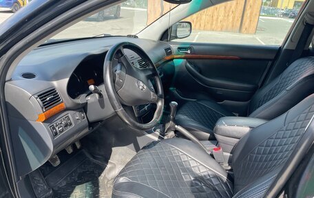 Toyota Avensis III рестайлинг, 2008 год, 710 000 рублей, 24 фотография