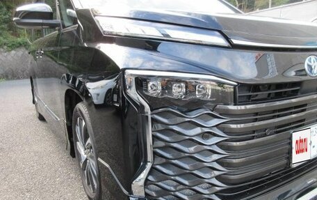 Toyota Voxy, 2023 год, 2 126 004 рублей, 2 фотография