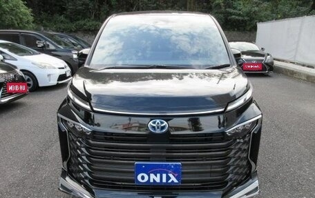 Toyota Voxy, 2023 год, 2 126 004 рублей, 3 фотография