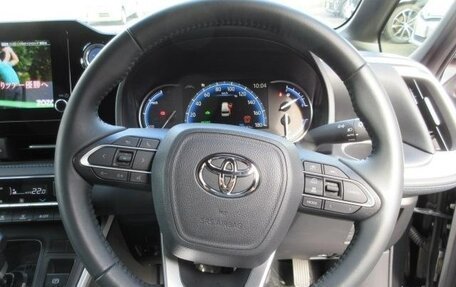Toyota Voxy, 2023 год, 2 126 004 рублей, 13 фотография