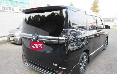 Toyota Voxy, 2023 год, 2 126 004 рублей, 10 фотография