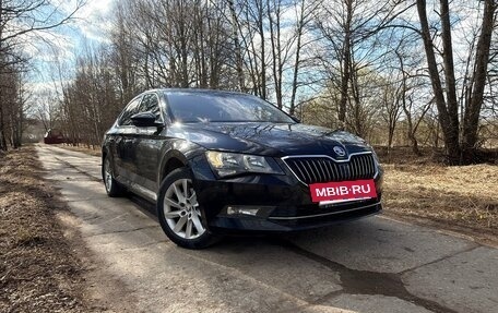 Skoda Superb III рестайлинг, 2016 год, 1 580 000 рублей, 4 фотография