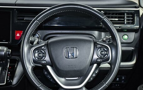 Honda Stepwgn IV, 2017 год, 2 149 000 рублей, 13 фотография